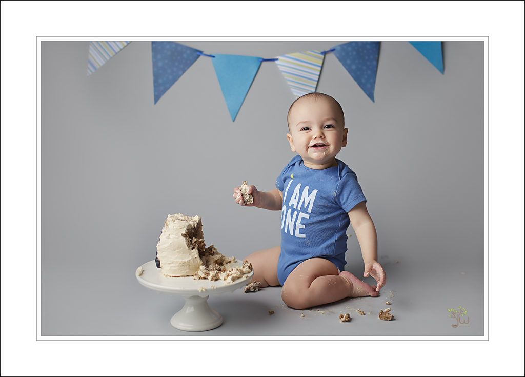 Seattle Baby cake smash photographer