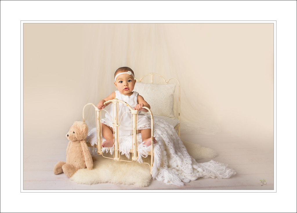 Seattle Newborn Photographer_Jennifer Wilcox Photography_Sitting Baby