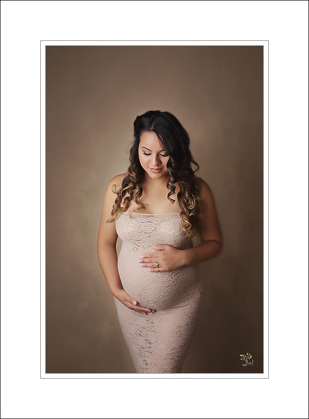 Puyallup Maternity photographer