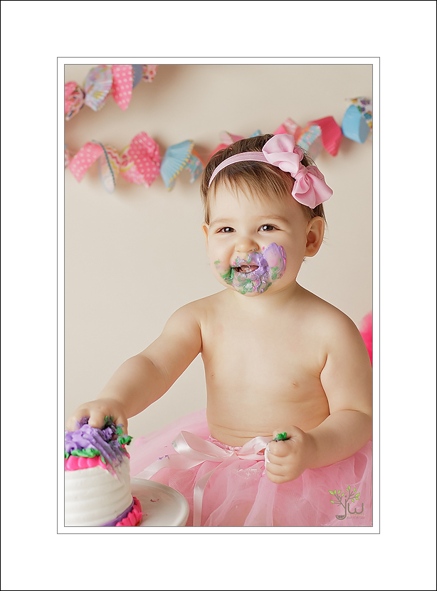 Cake smash, baby pictures, birthday photography